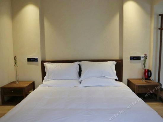 200s0q000000gba8pD162_R_550_412.jpg 200s0q000000gba8pD162_R_550_412.jpg